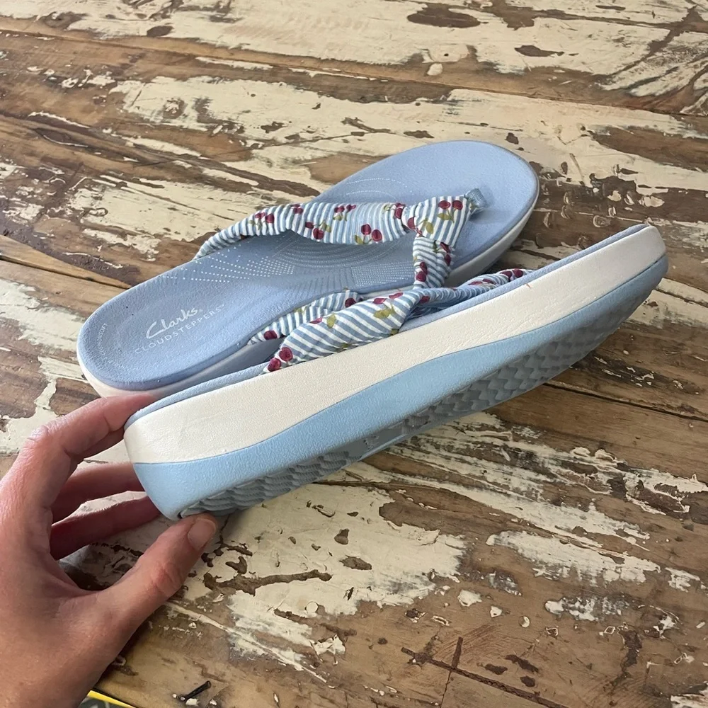 Clarks Blue and White Floral Sandals - Picture 6 of 8